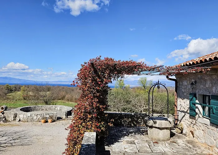 Vila Vicenca Strilcici